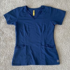 Aero Wonderwink Scrub top - small